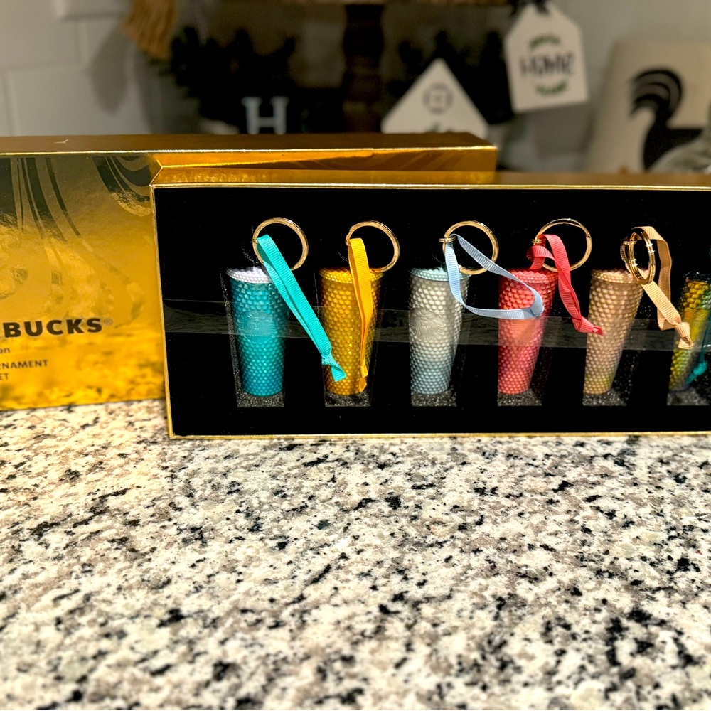 NEW! Starbucks Limited Edition Cold Cup Keychain Box Set